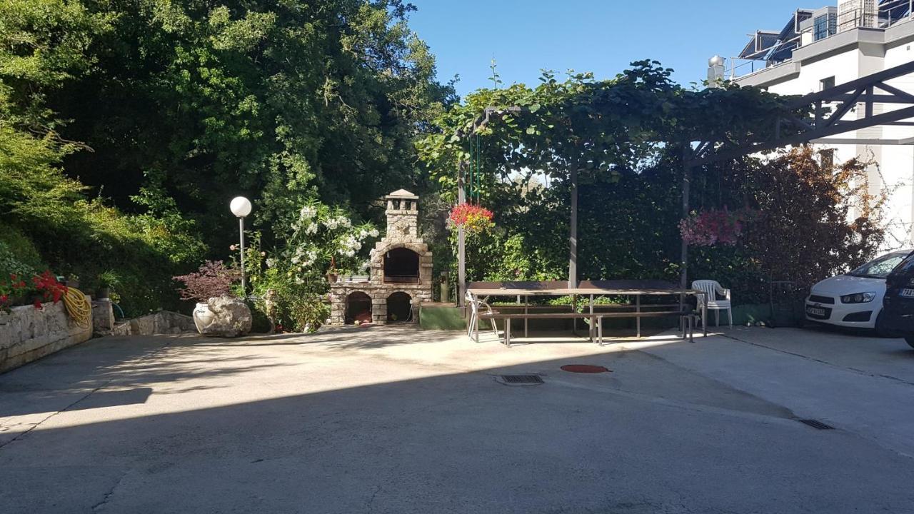 Belveder Montenegro 라파일로비치 외부 사진